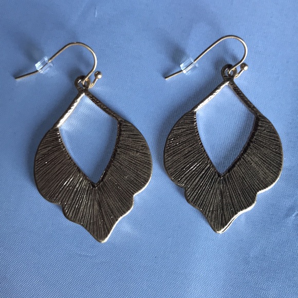 New! Gold Hammered E… - Picture 6 of 7